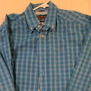 Ariat pro series men’s button down shirt size Medium